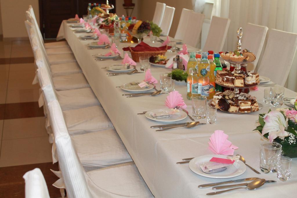 Hotel Kaprys Świdnik Εξωτερικό φωτογραφία