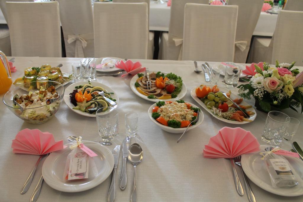 Hotel Kaprys Świdnik Εξωτερικό φωτογραφία